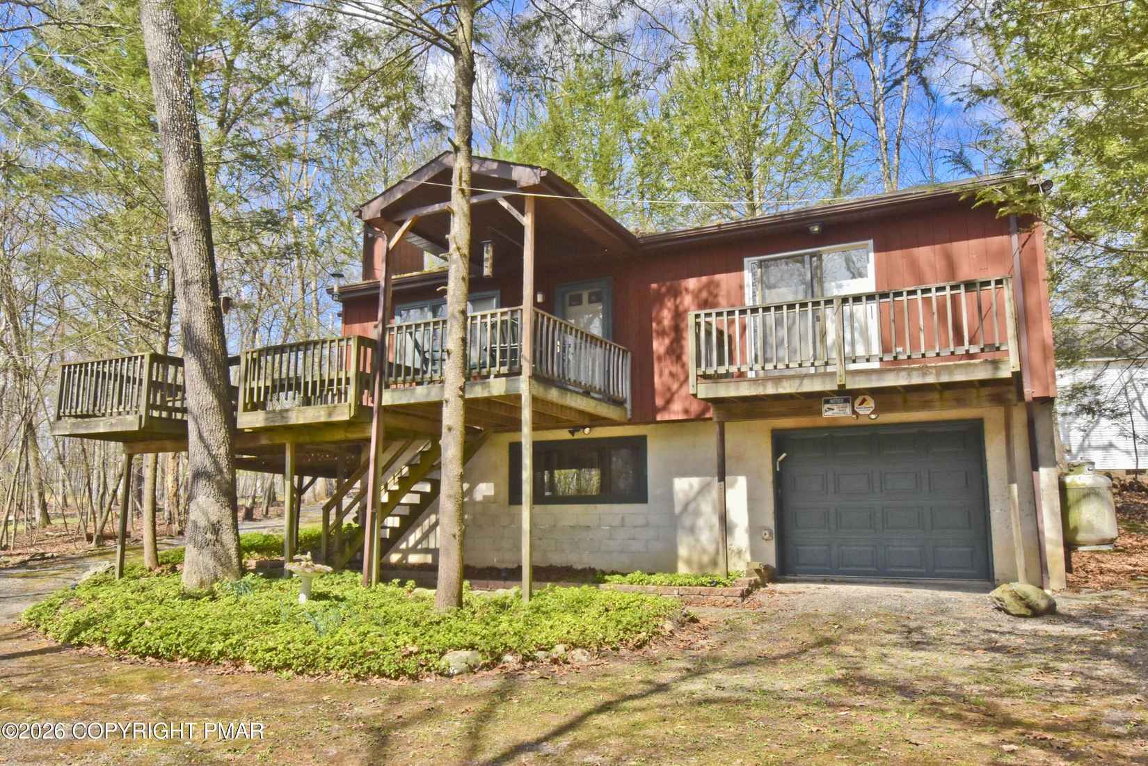 3430 Canterbury Cir  