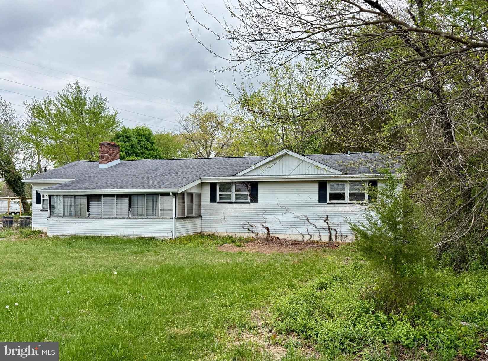 1053 Clayton Rd  