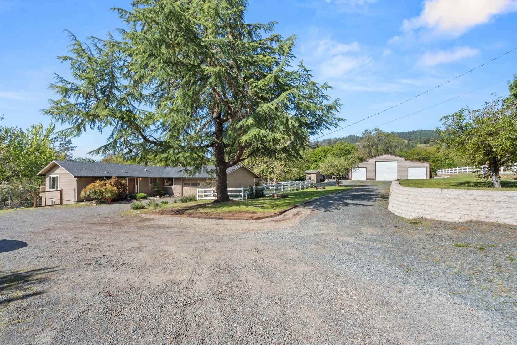 3583 Ross Ln  