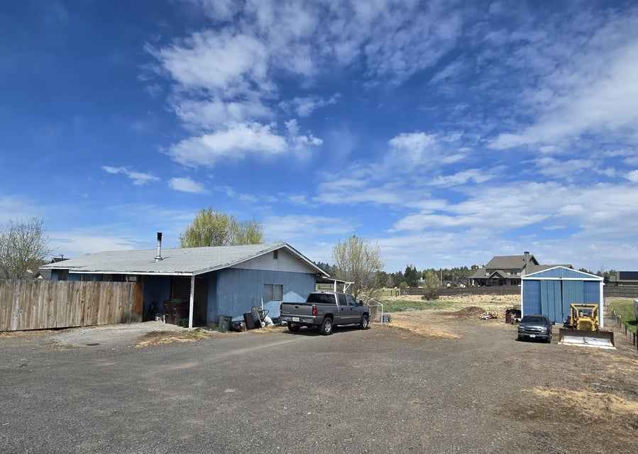 373 NW McDonald Rd  