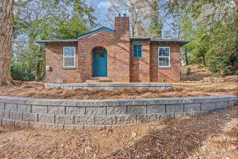 203 CHURCH St  