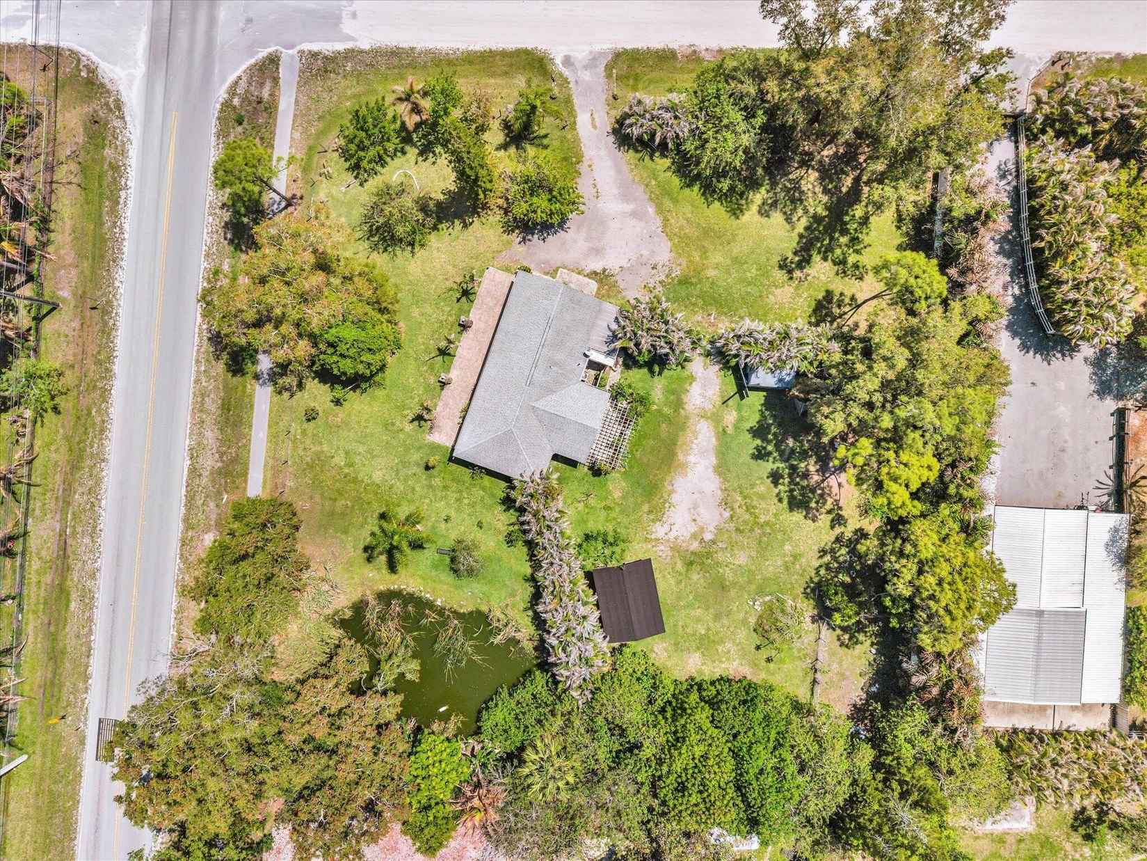 5209 Coconut Blvd  