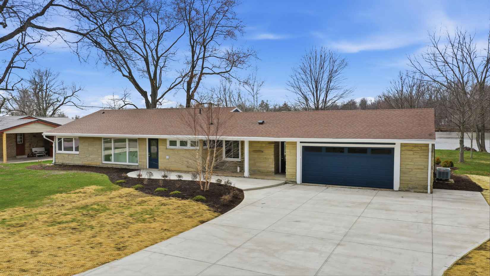 1091 Sylvan Shrs Dr  