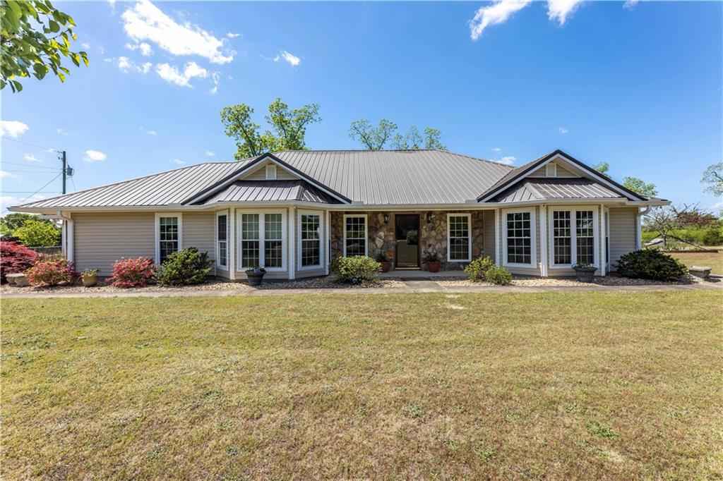 2278 Lee Rd 240  