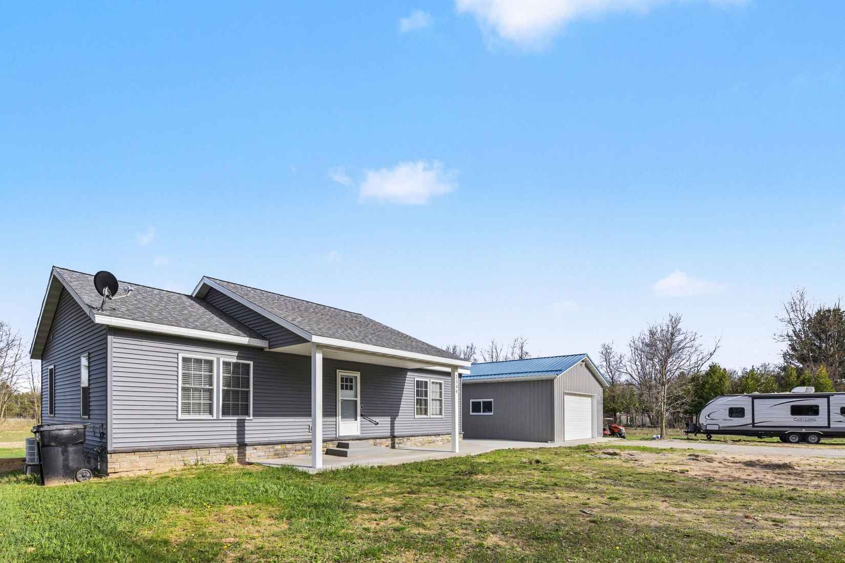 2346 W Madison Rd  
