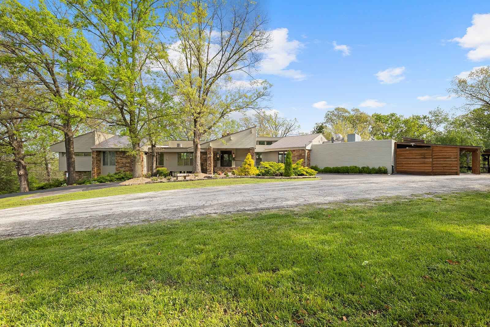 381 Guin Rd  
