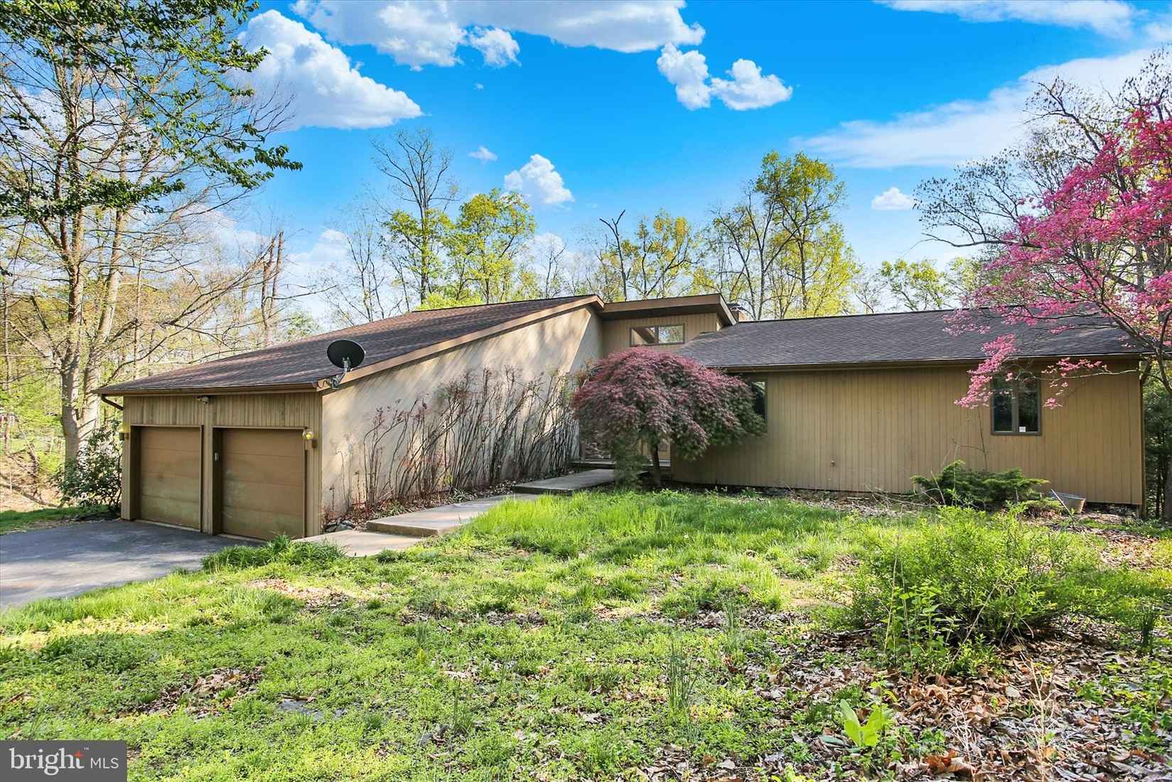 723 RIDGE Rd  