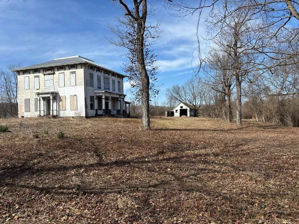 1149 Piketon Rd  