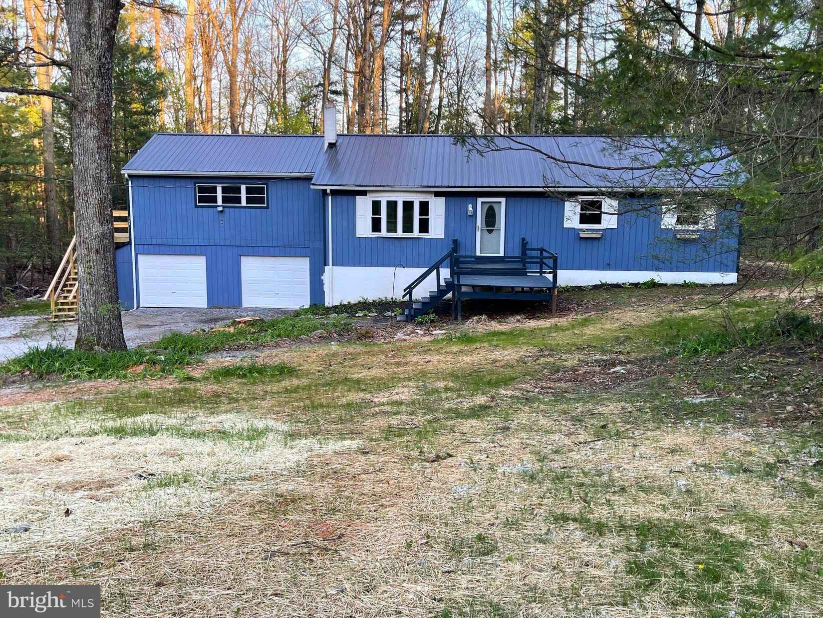 203 PEBBLE Ln  