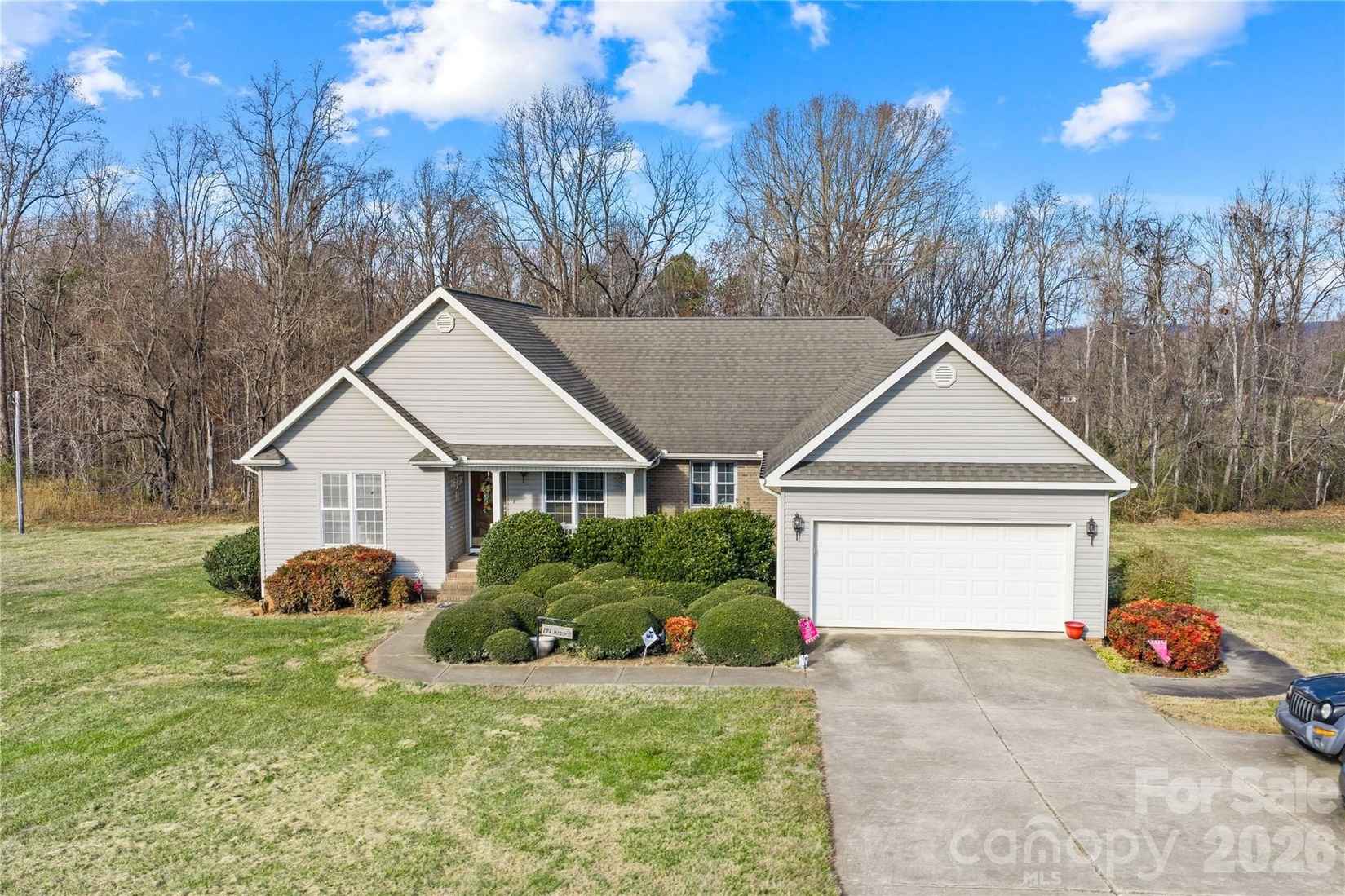 101 Alma Dr  