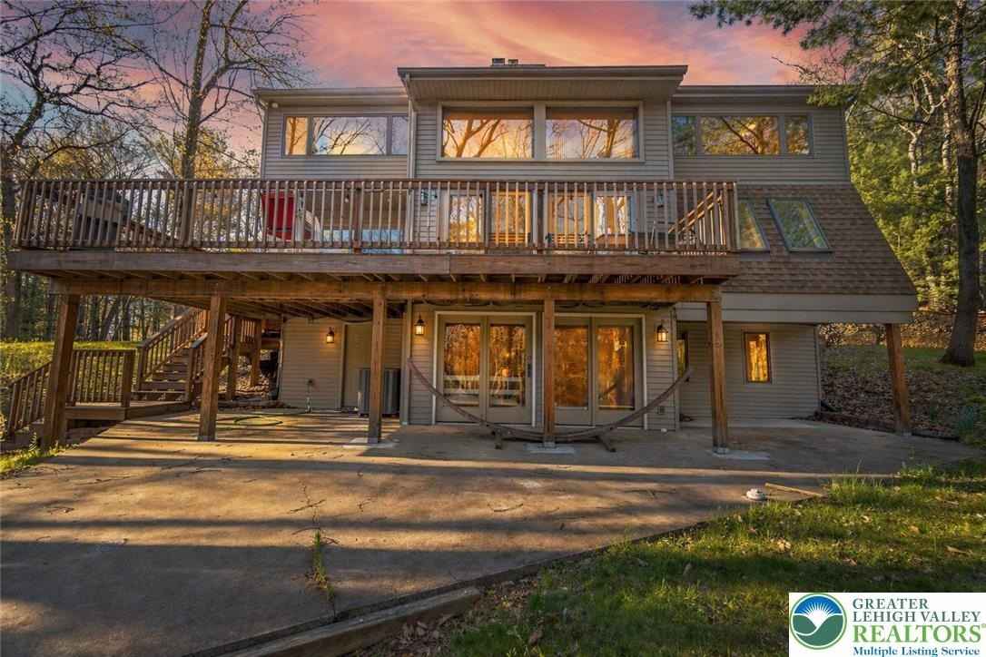560 Forest Dr  