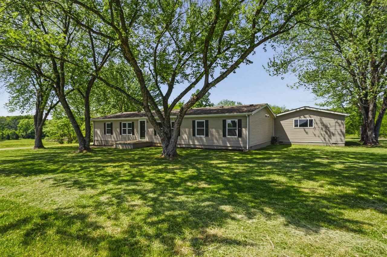 885 Moorman Ln  