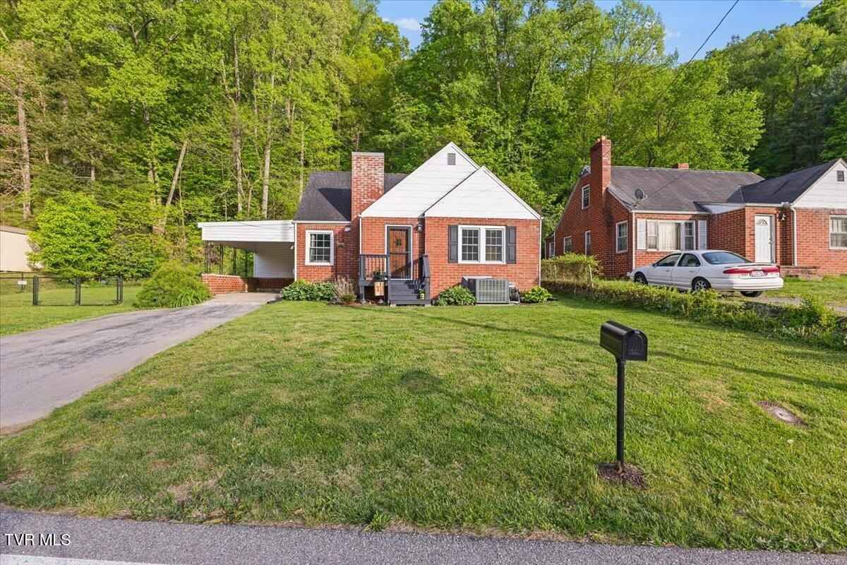 161 Hemlock Rd  