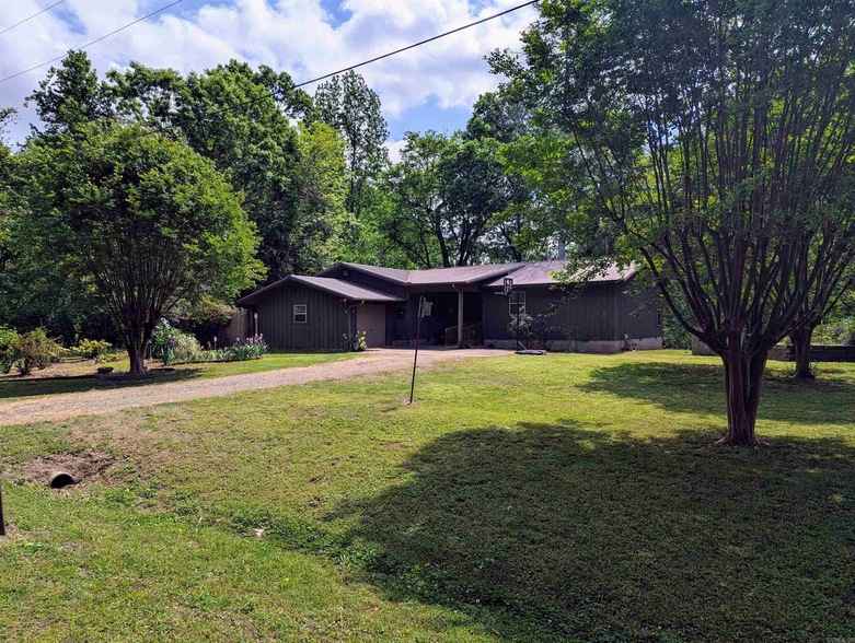 279 Riv Dr  