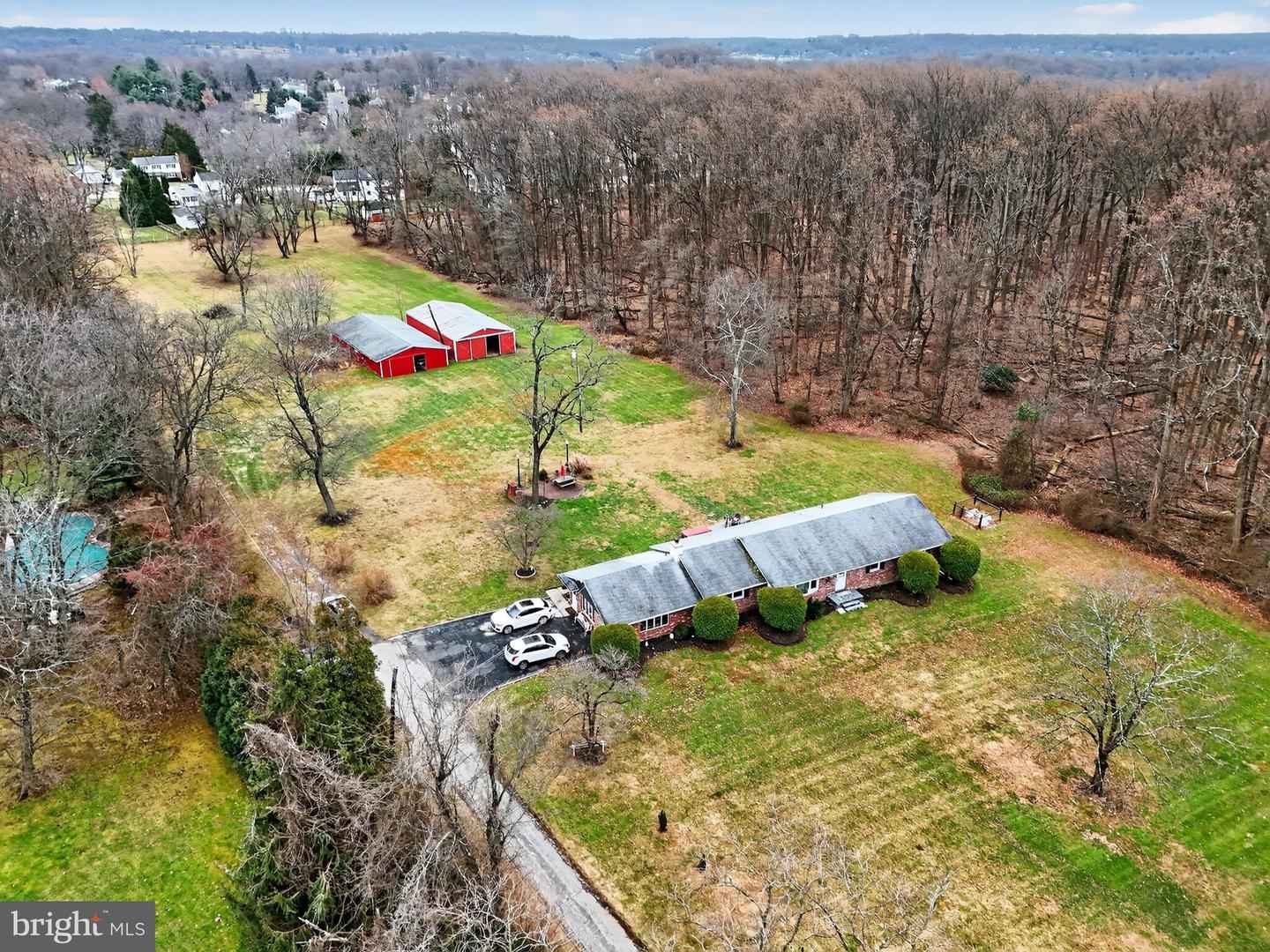 1637 Dillon Rd  