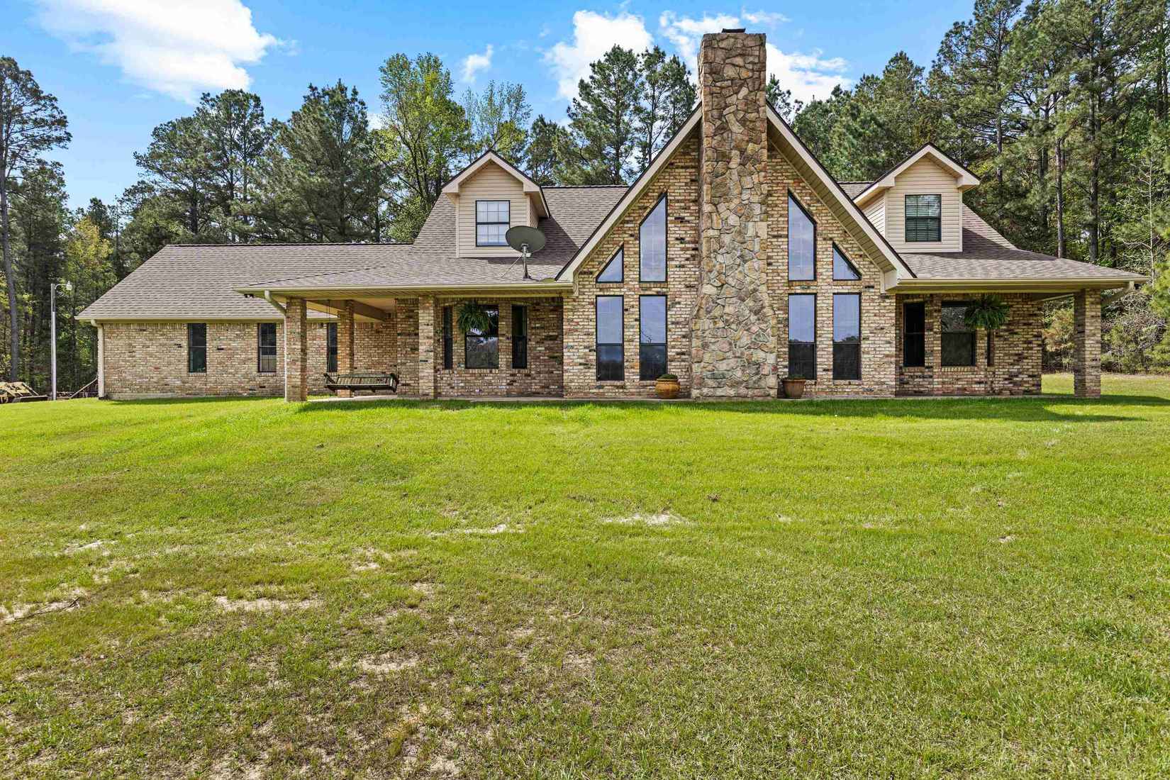 450 Reeves Ln  