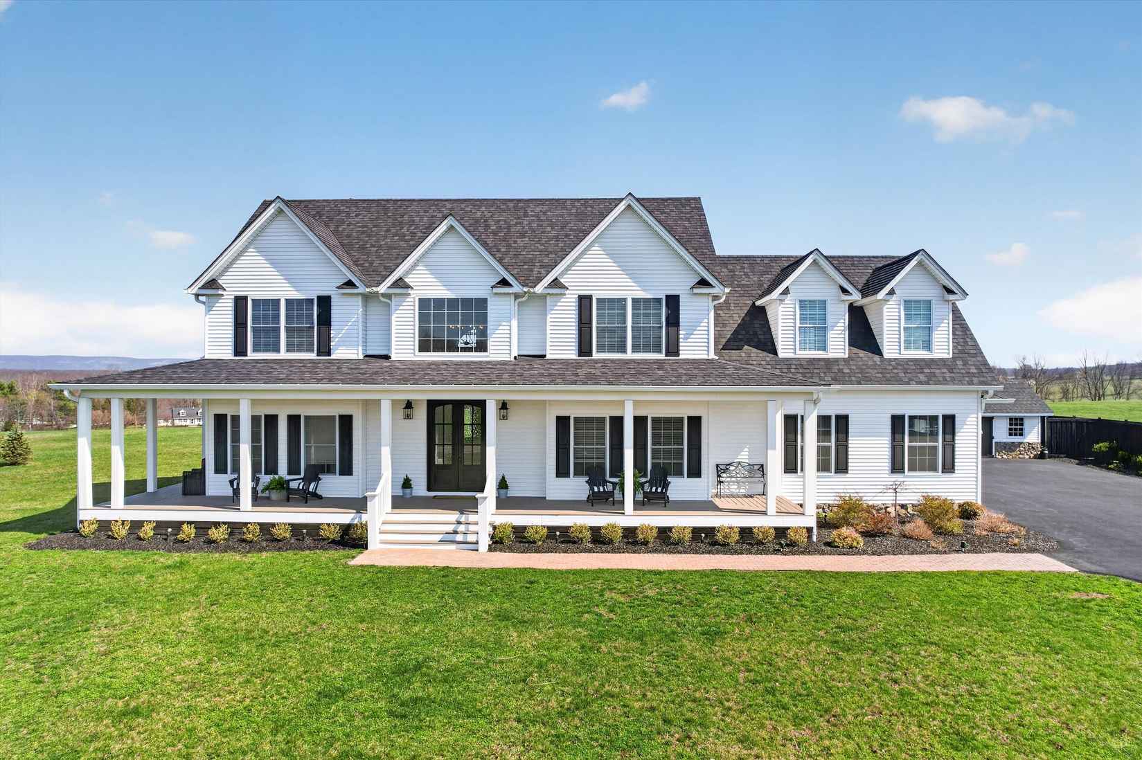 124 Mulford Dr  