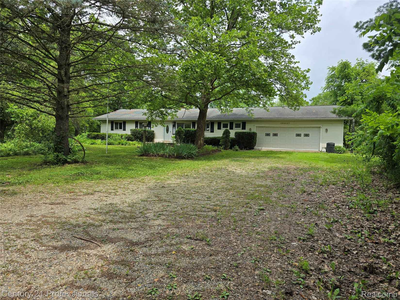 10627 7 Mile Rd  
