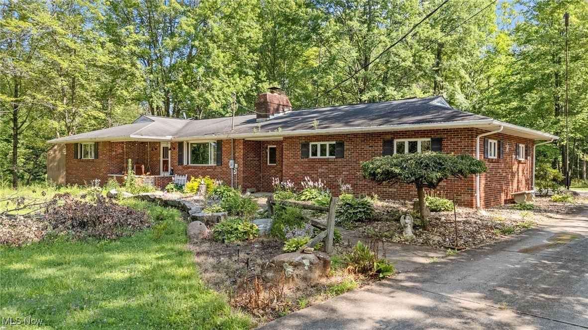 3996 Irishtown Southworth Rd  