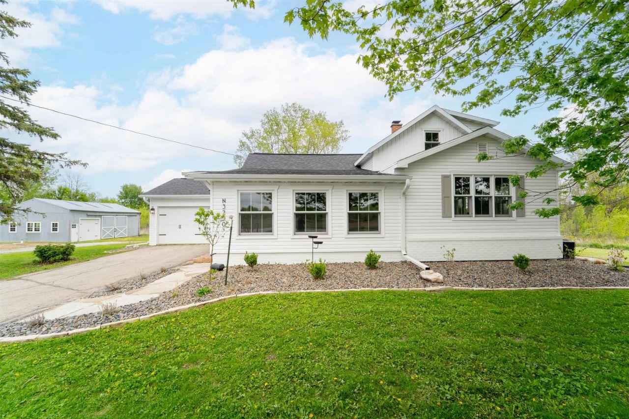 N3250 COUNTY Rd EE  