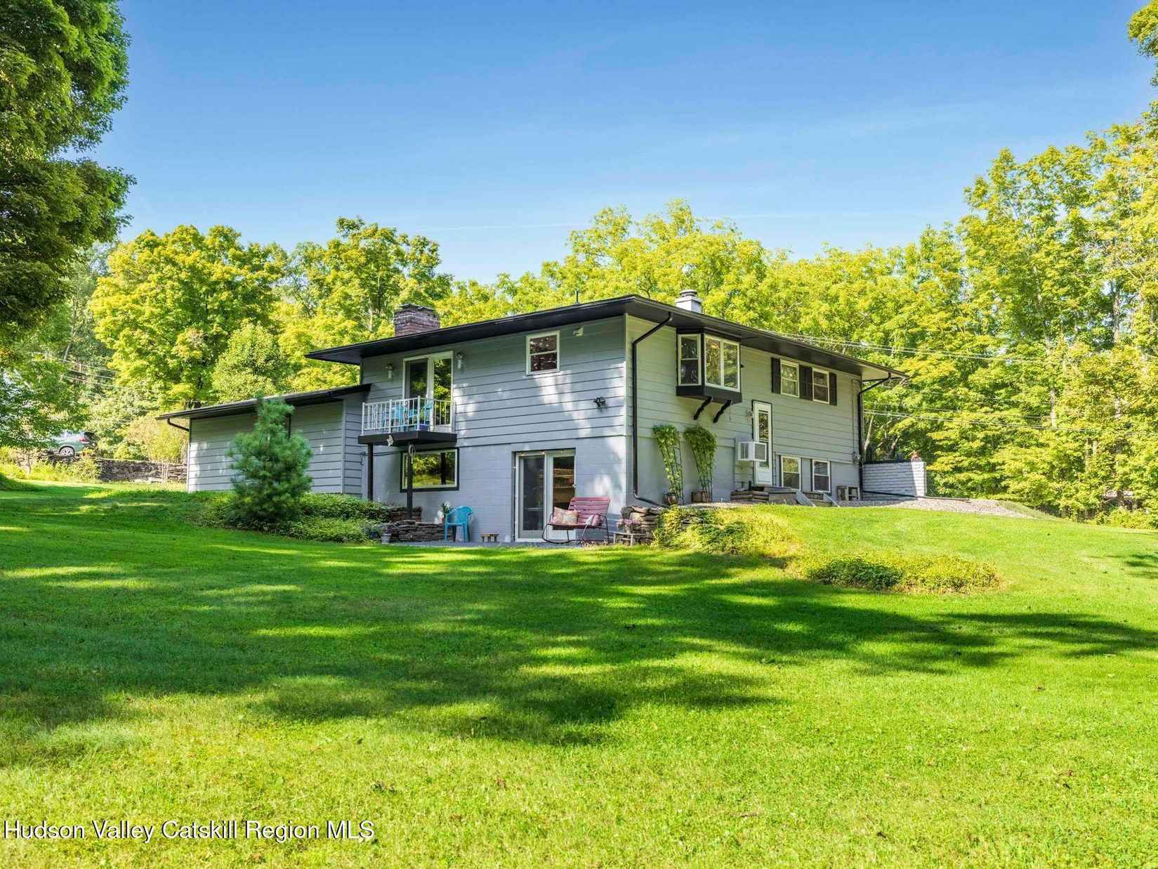 78 Van De Bogart Rd  
