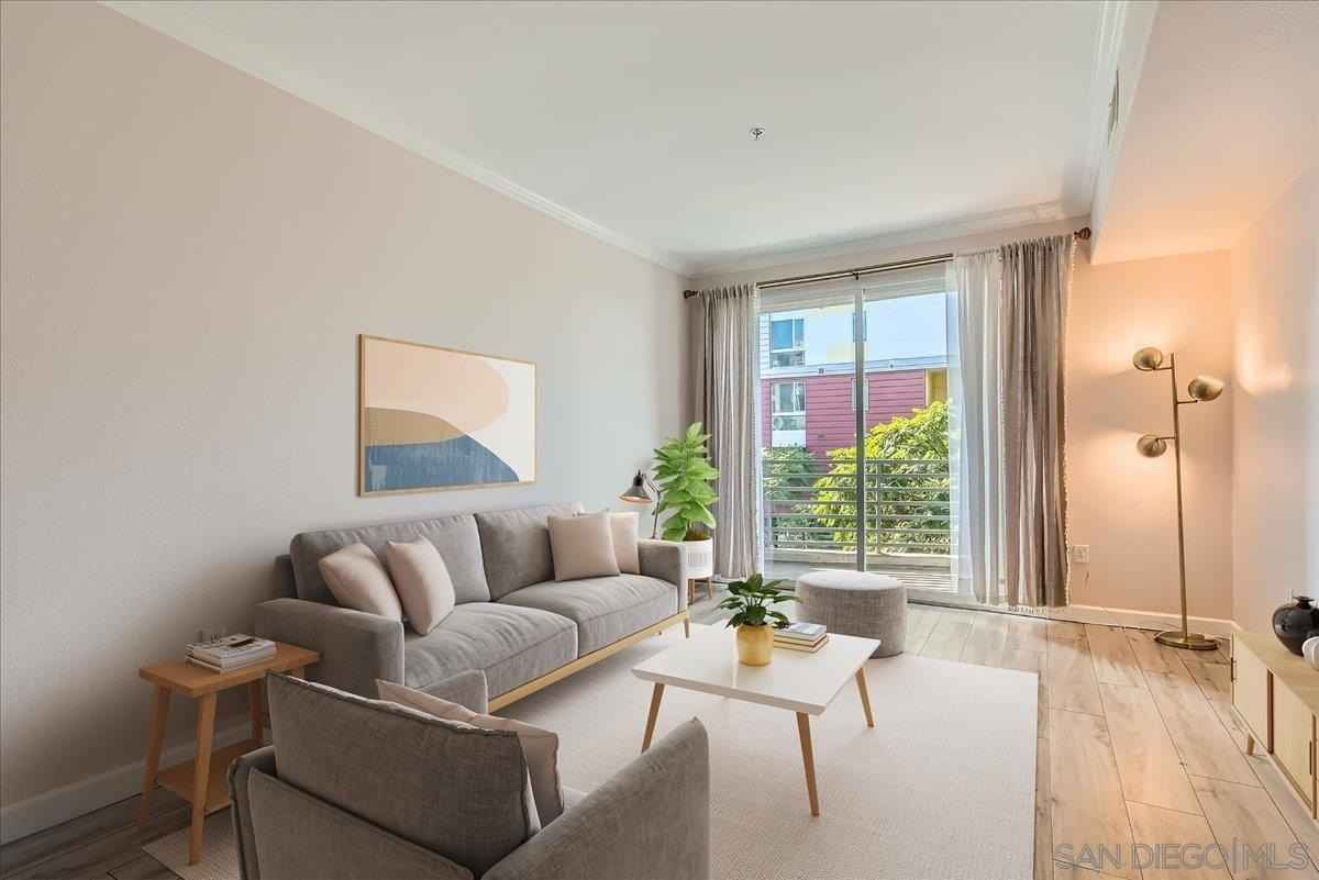 1643 6th Ave Unit 208  