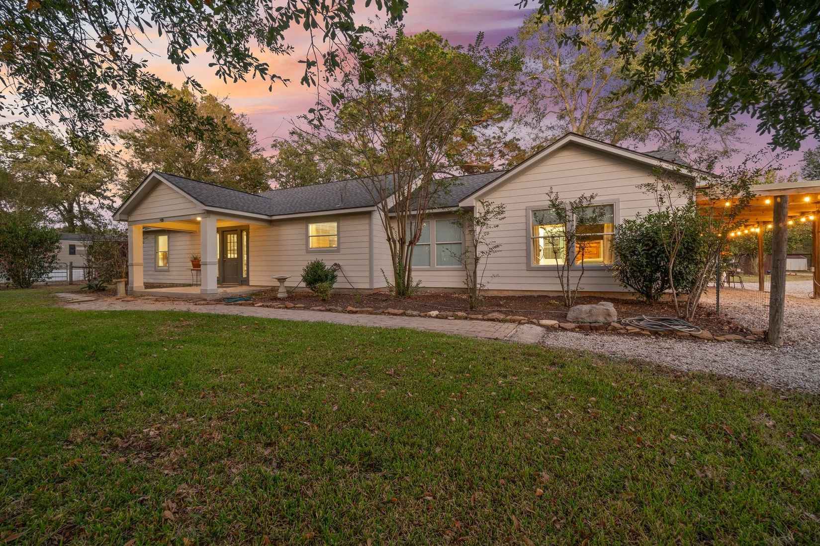 1726 Bowler Rd  