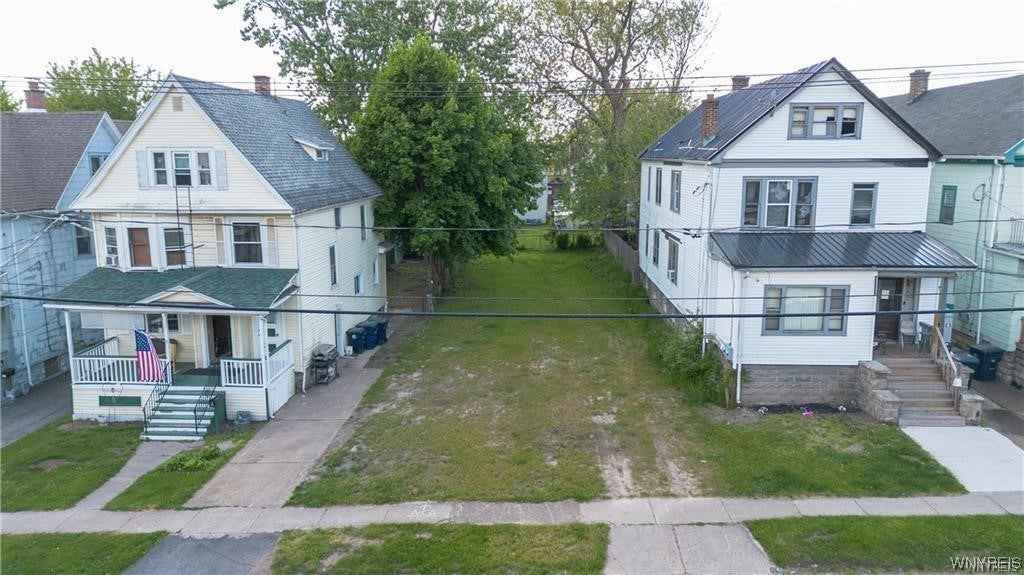 31 Victory Ave  