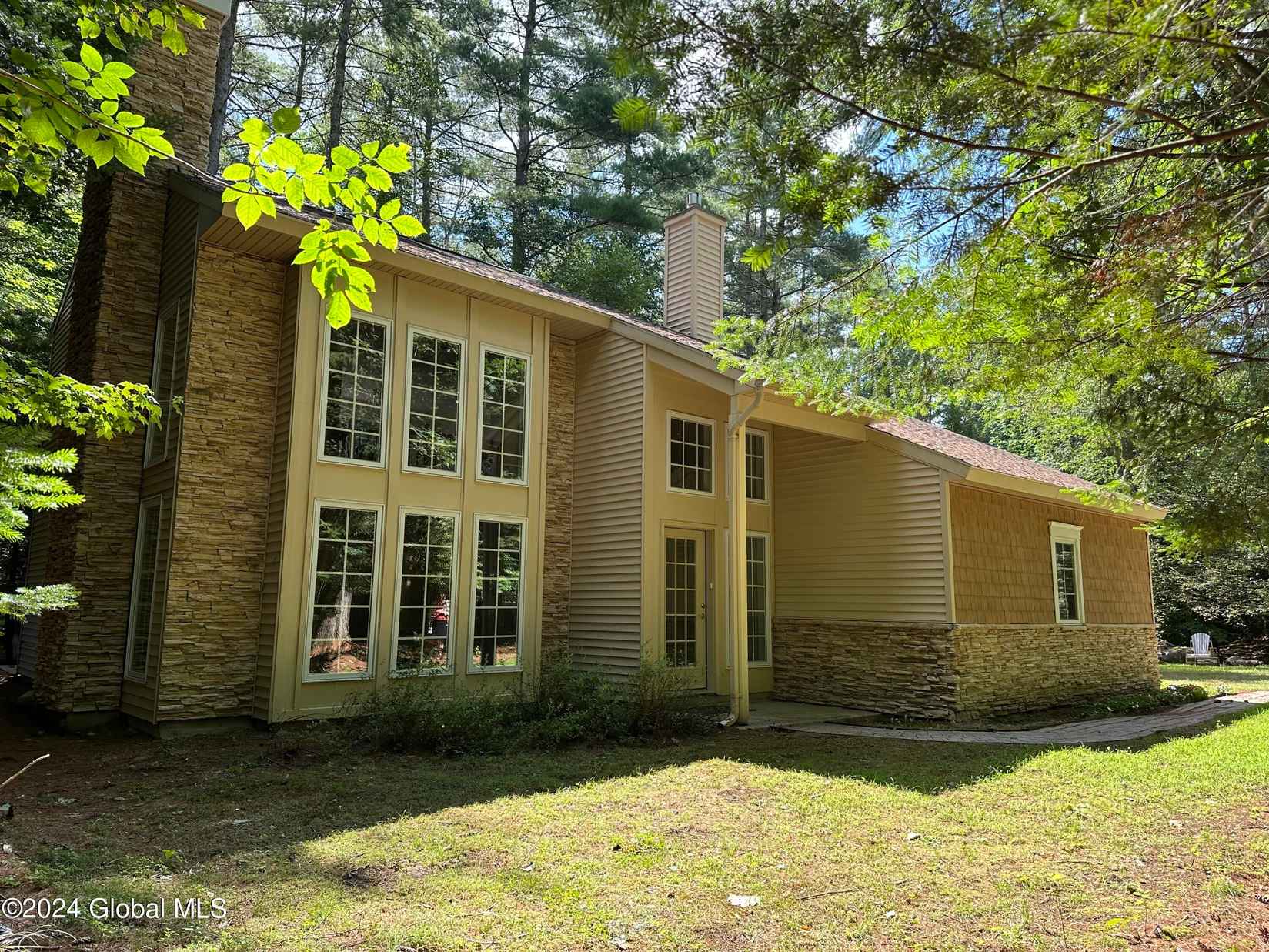 218 Mountain Path  