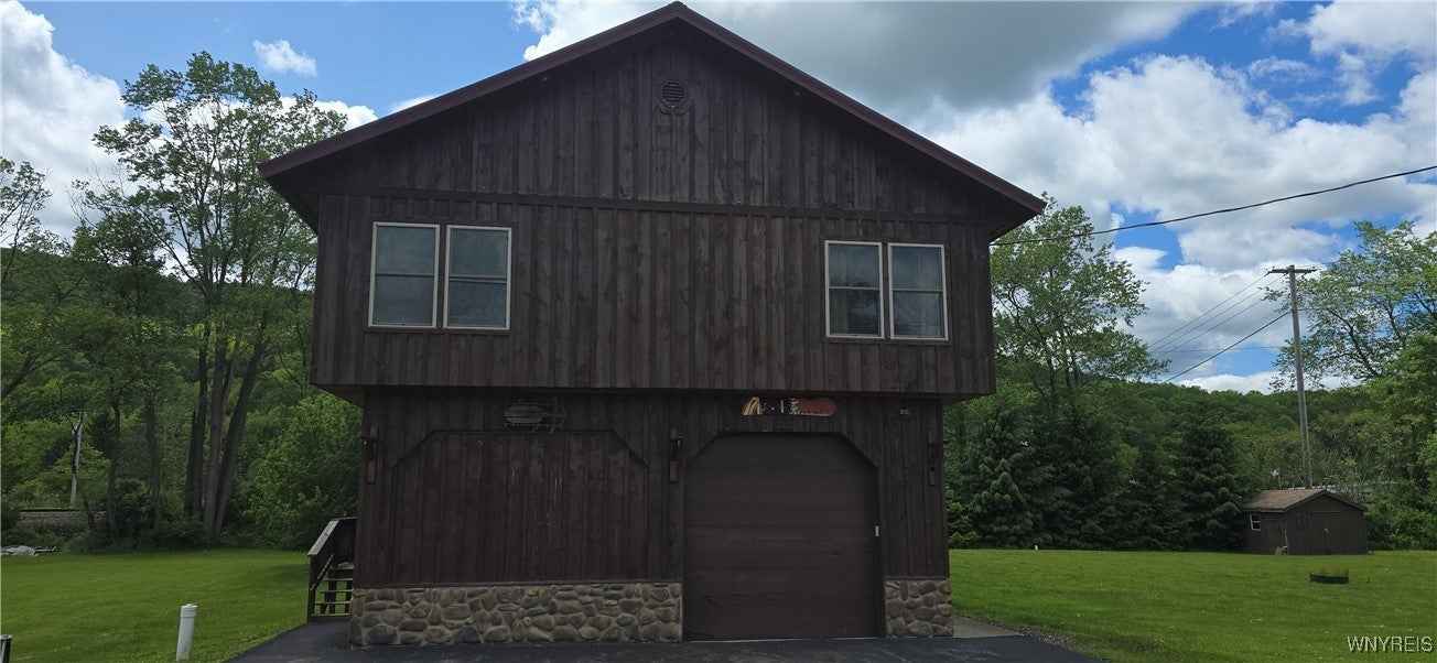 5751 Clark Rd  