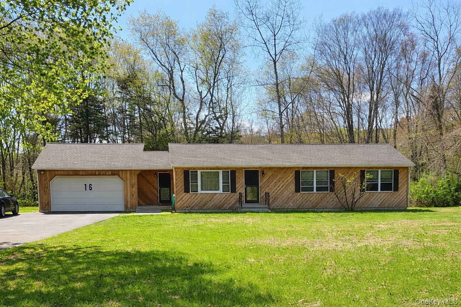 16 Dove Ct  