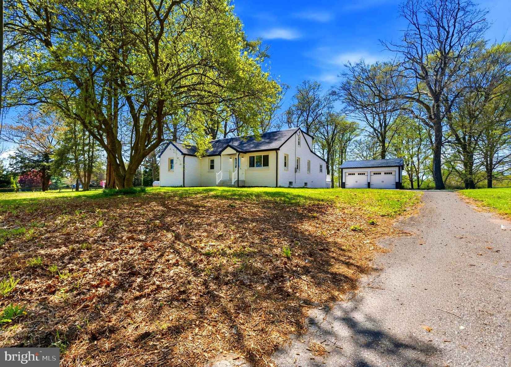 447 N JENNERSVILLE Rd  