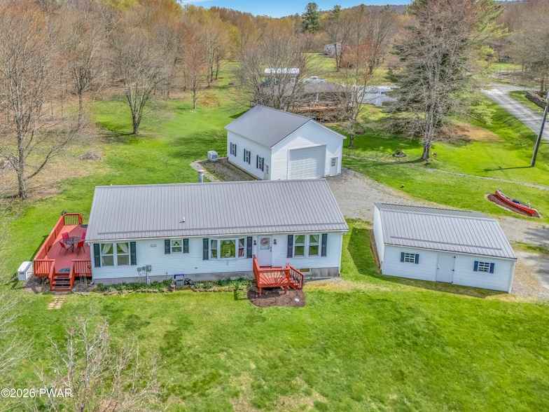 76 Meadowland Dr  