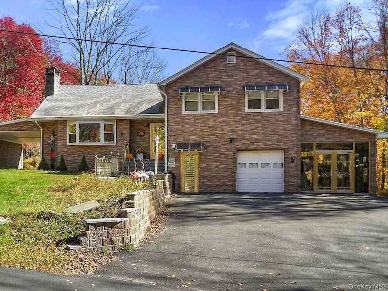 241 Royce Rd  