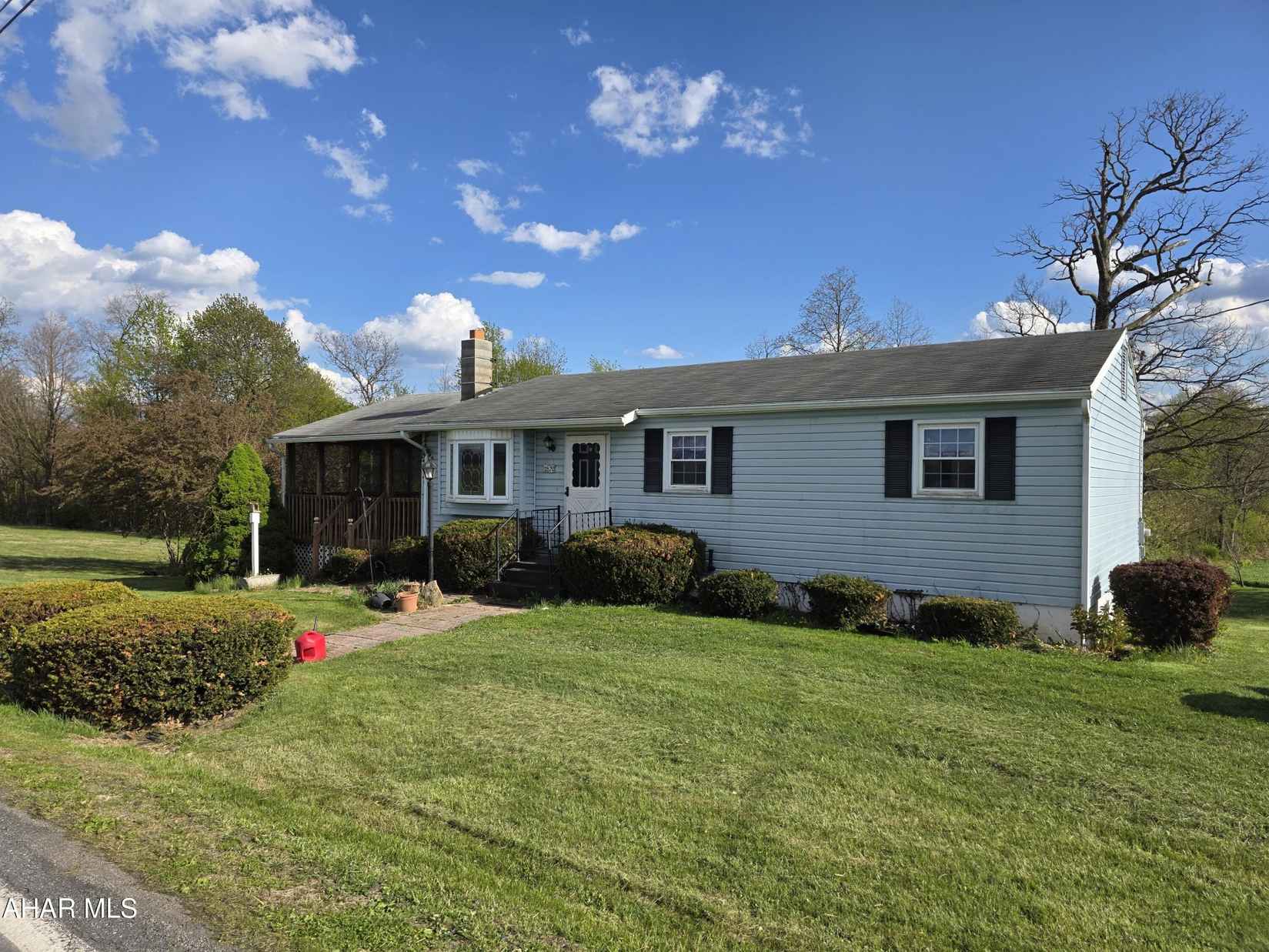 1621 Hileman Rd  