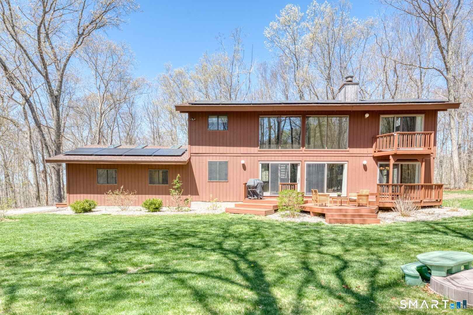 129 Sawmill Brook Ln  