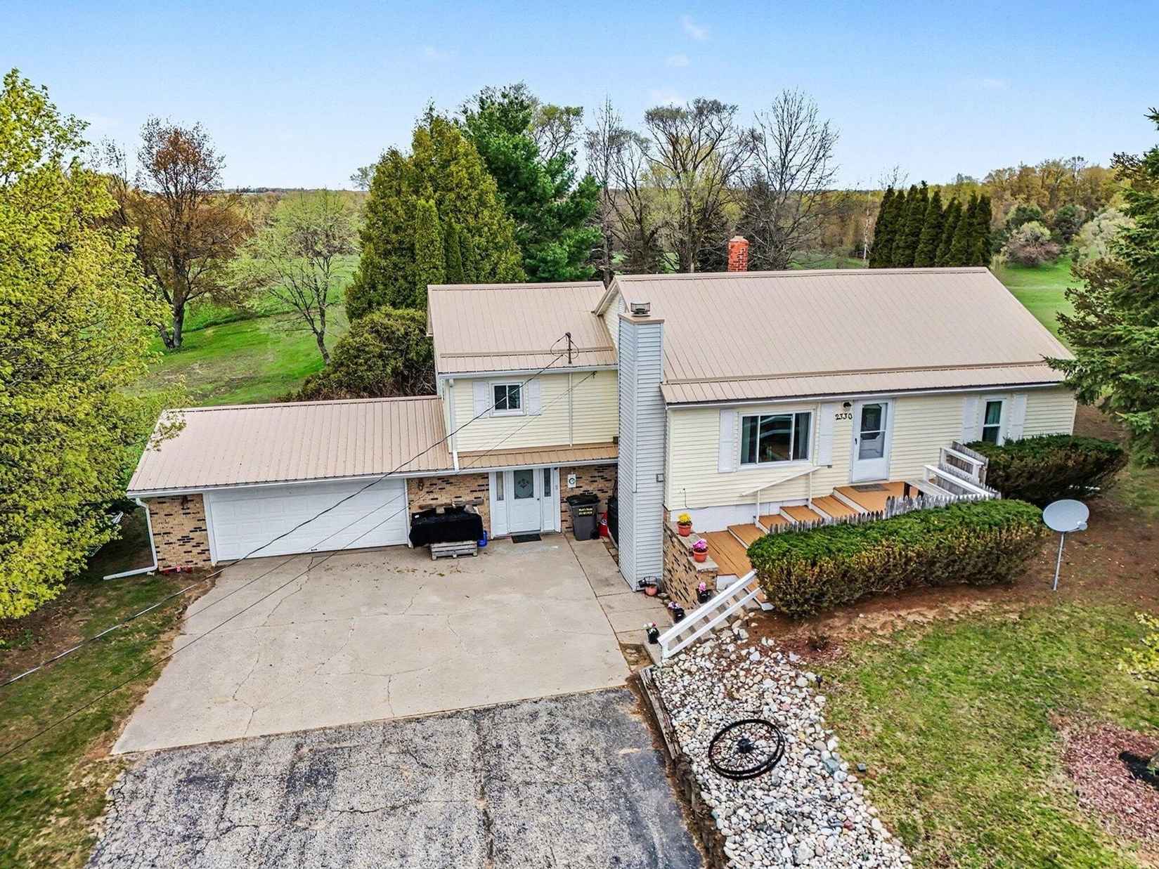2330 W Tyler Rd  