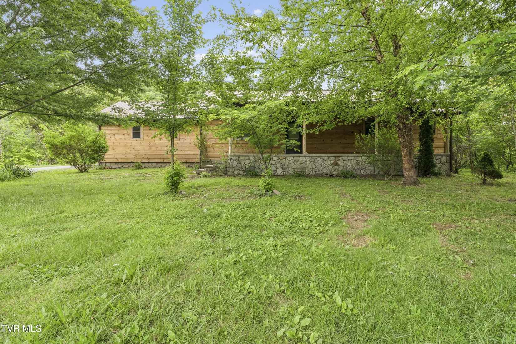 4017 Hwy 81  