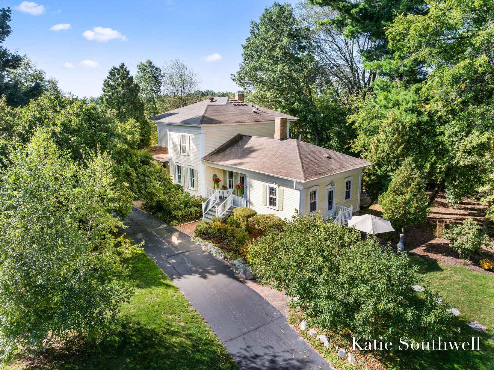 4875 Belding Rd NE  