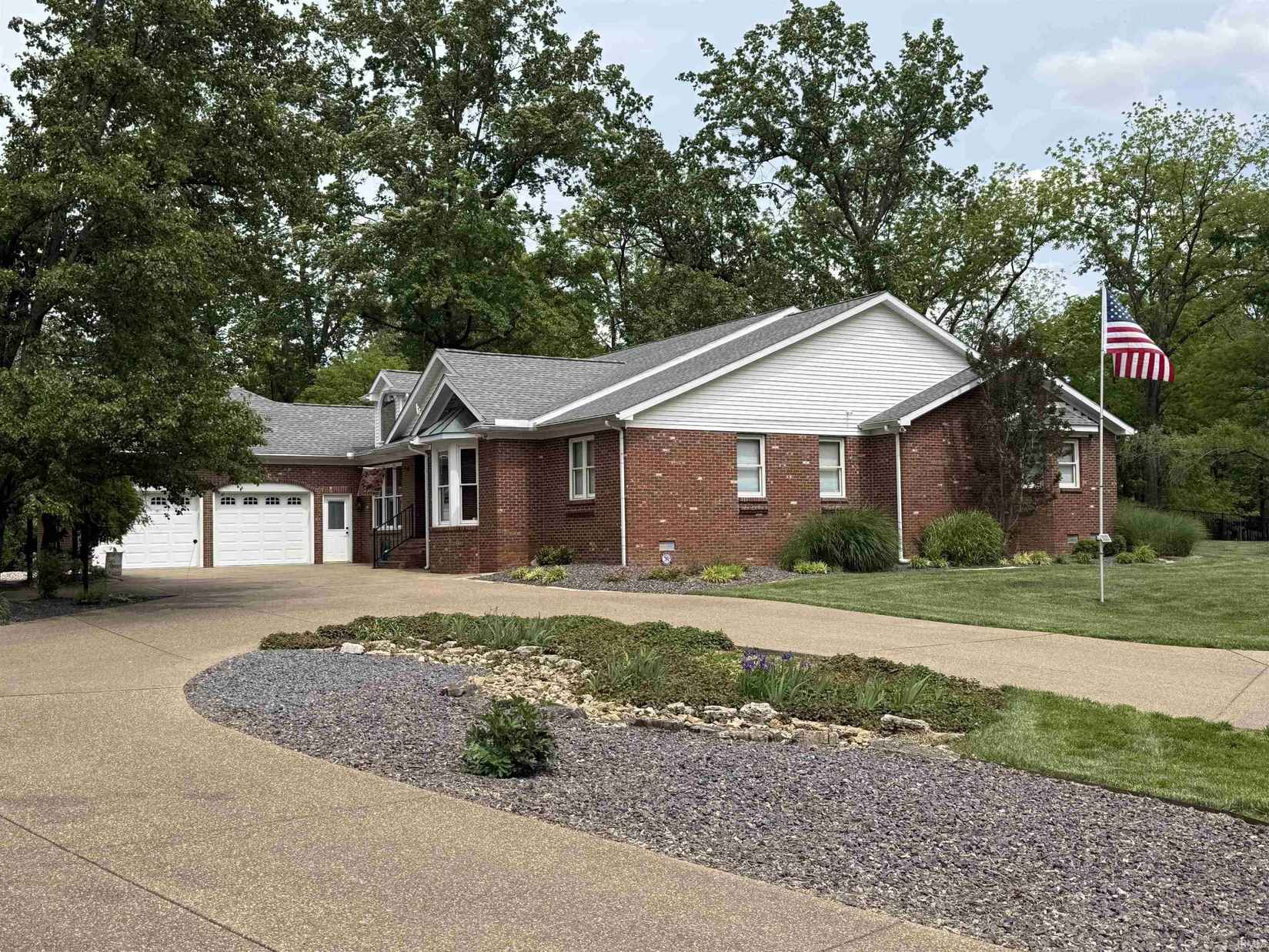 1166 Twin Lakes Ct  