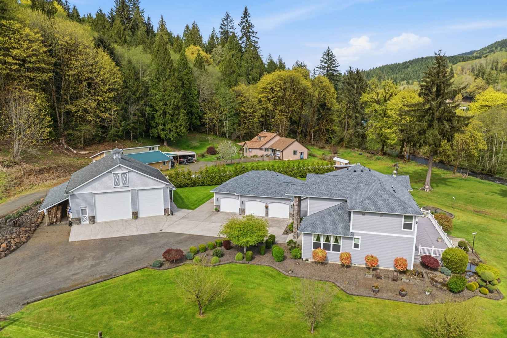 480 Apple Crk Rd  
