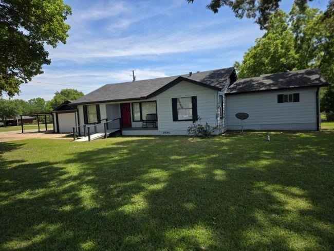 3915 W St Hwy 64  