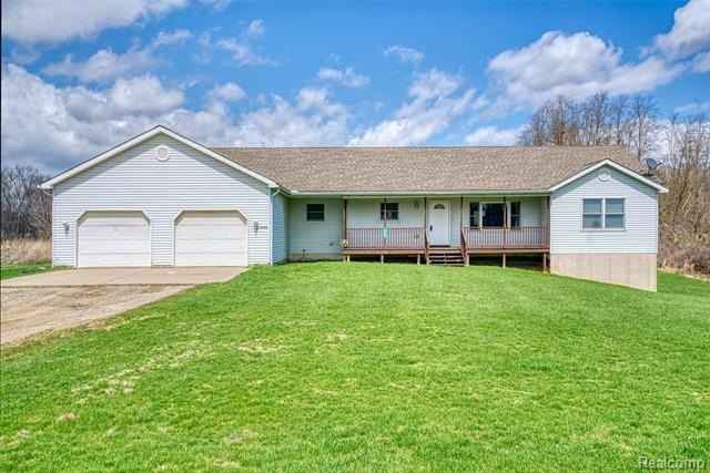 10488 W Grand River Rd  