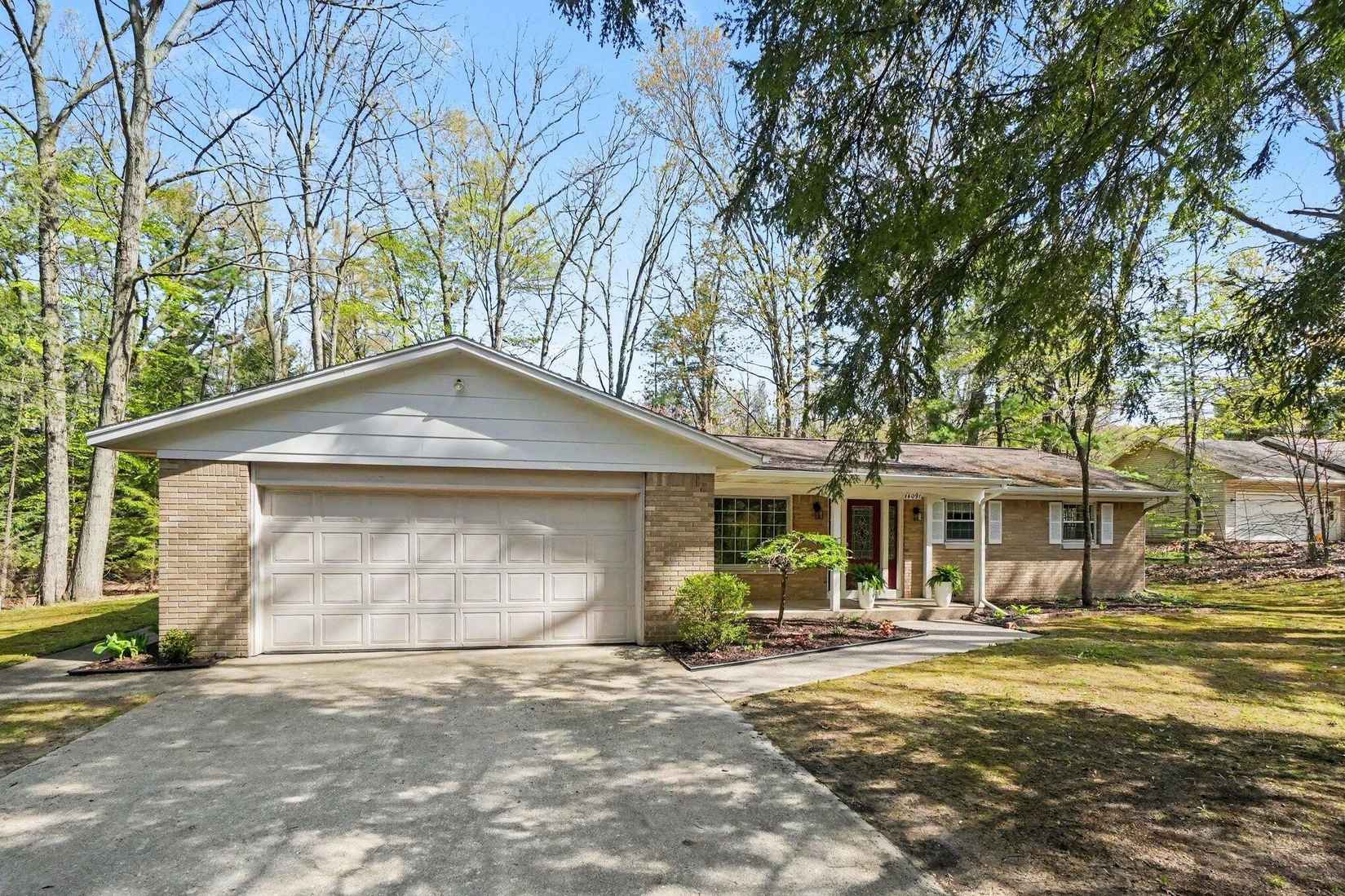 14091 Lake Michigan Dr  