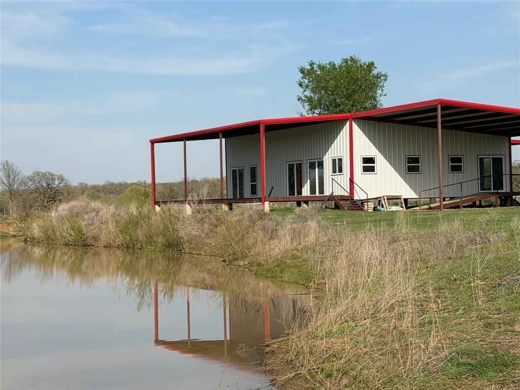 1070 Paradise Oak  