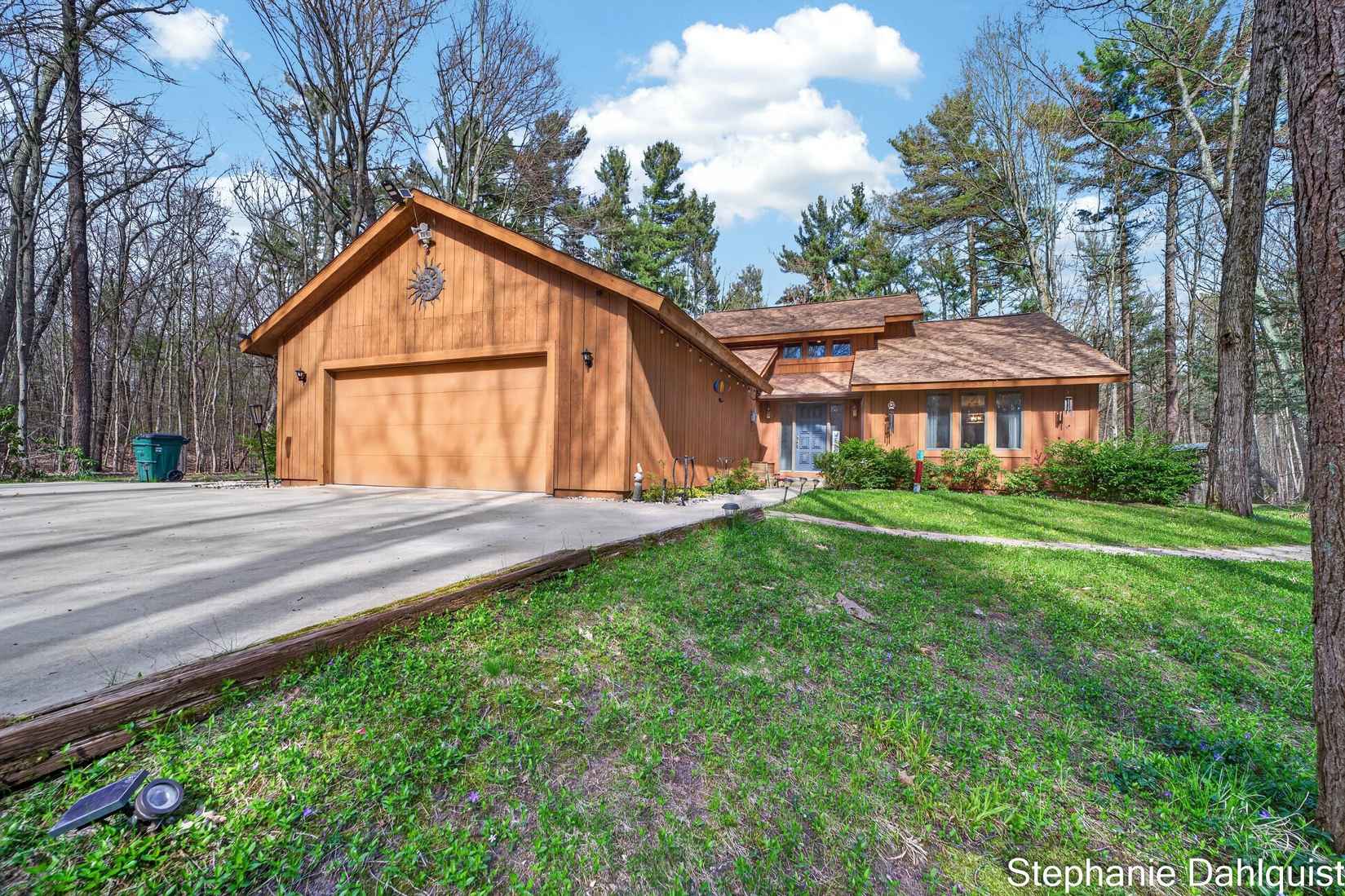 848 Scenic Dr  