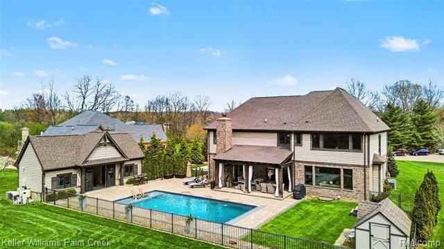 8135 Pine Knob Mdws Dr  