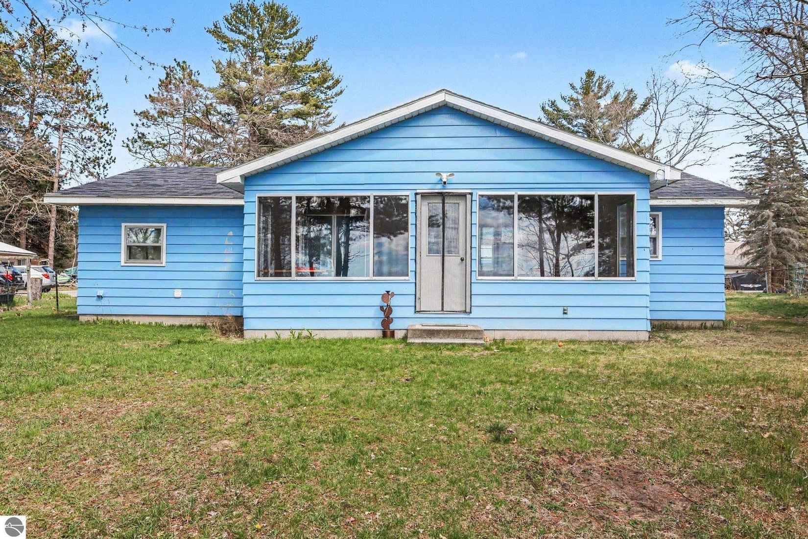 6025 Cedar Lake Rd  