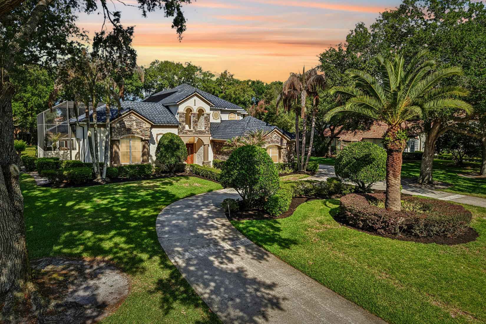 2068 Roberts Pointe Dr  