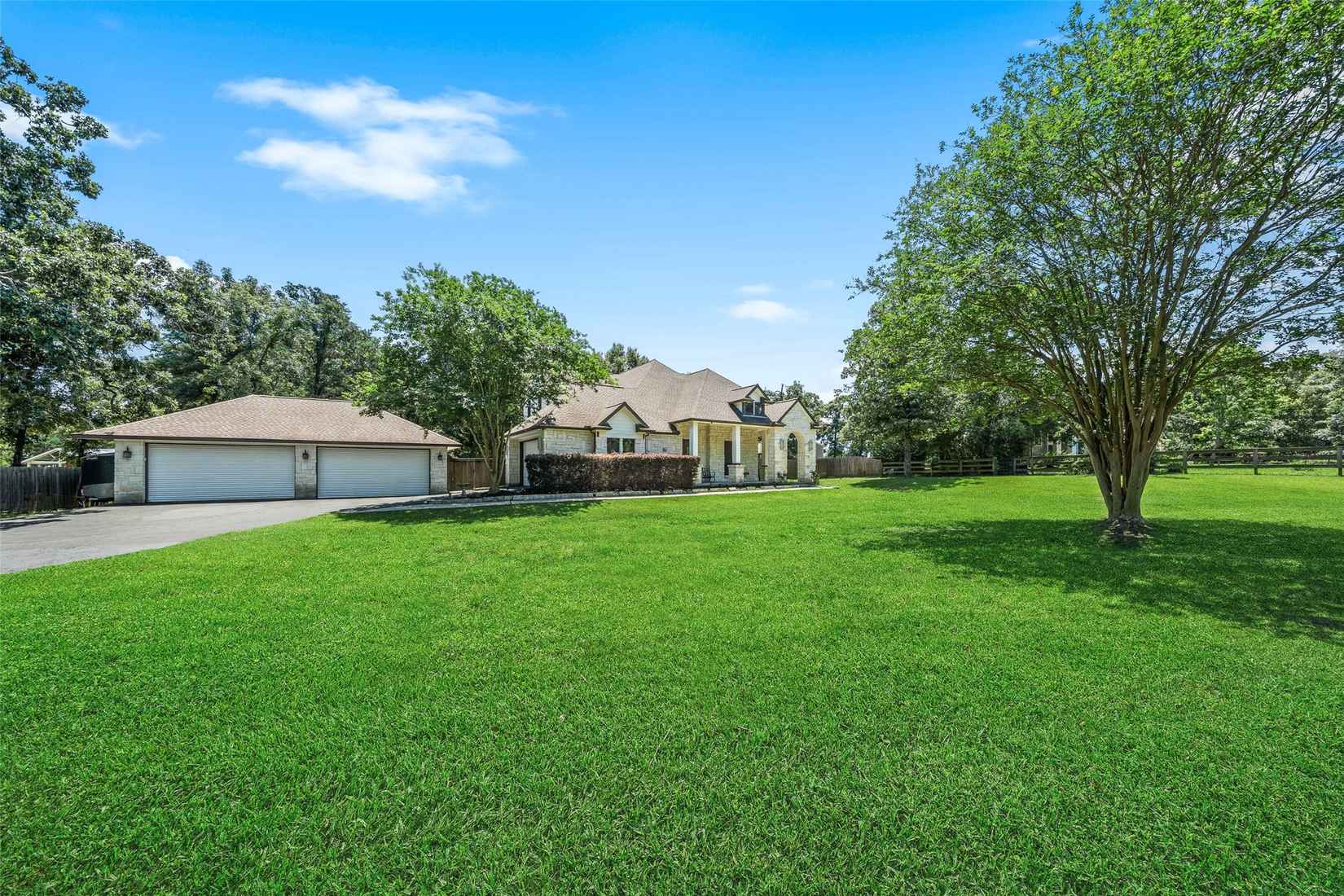 12300 Cedar Ln  